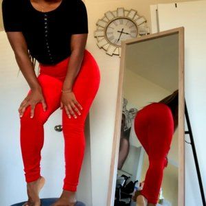 Red Velvet Leggins